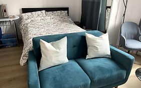 Studio Flat London Finchley Rd NW11